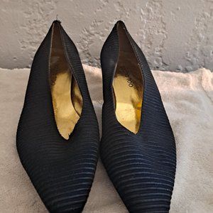 Sacha Too Heel shoes